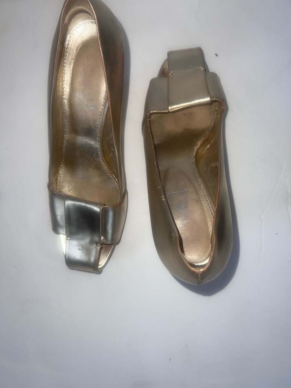Yves Saint Laurent Dada Metallic Gold Peep Toe Semi-Wedge Pumps Size 39 - Picture 5 of 11